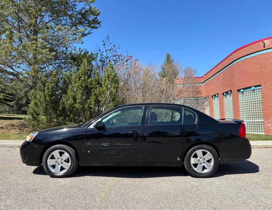2007 Chevrolet Malibu - Image 2 of 11
