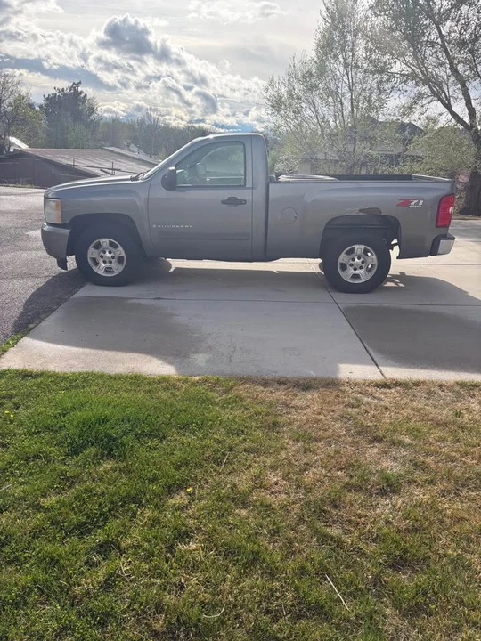 2007 Chevrolet Silverado 1st Gen - Image 2 of 9