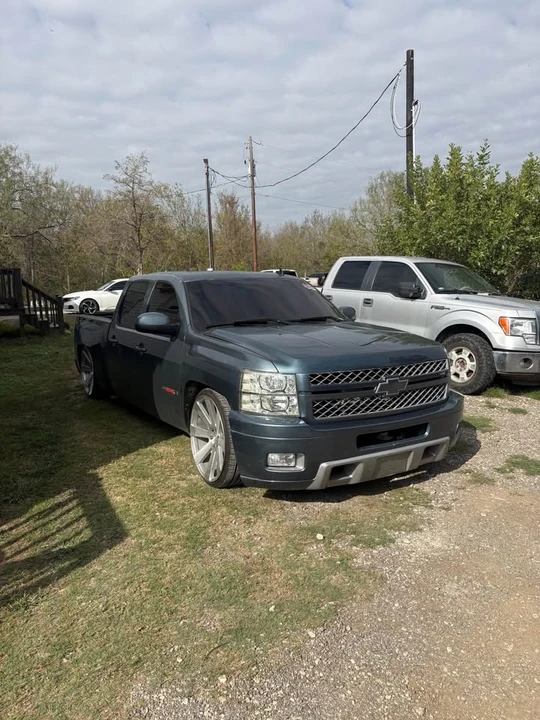 2007 Chevrolet Silverado 2nd Gen - Image 2 of 18