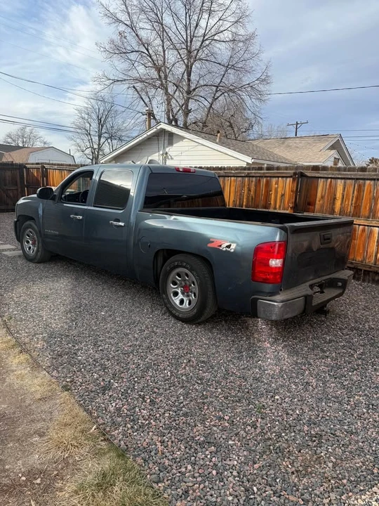 2007 Chevrolet Silverado 2nd Gen - Image 2 of 2
