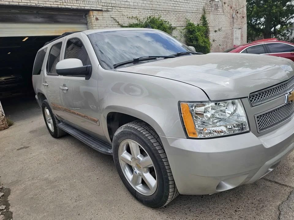 2007 Chevrolet Tahoe 3rd Gen - Image 2 of 7