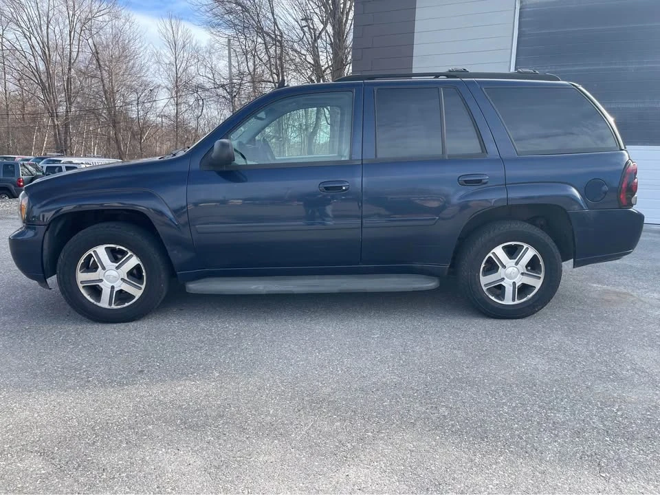 2007 Chevrolet Trailblazer - Image 2 of 8