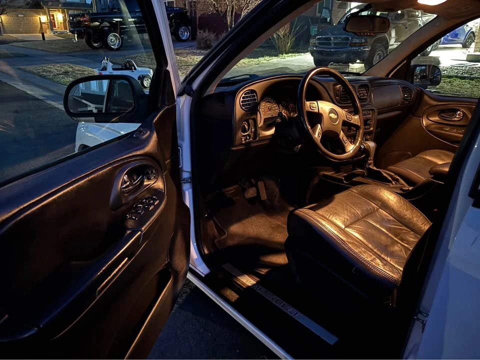 2007 Chevrolet Trailblazer - Image 6 of 9