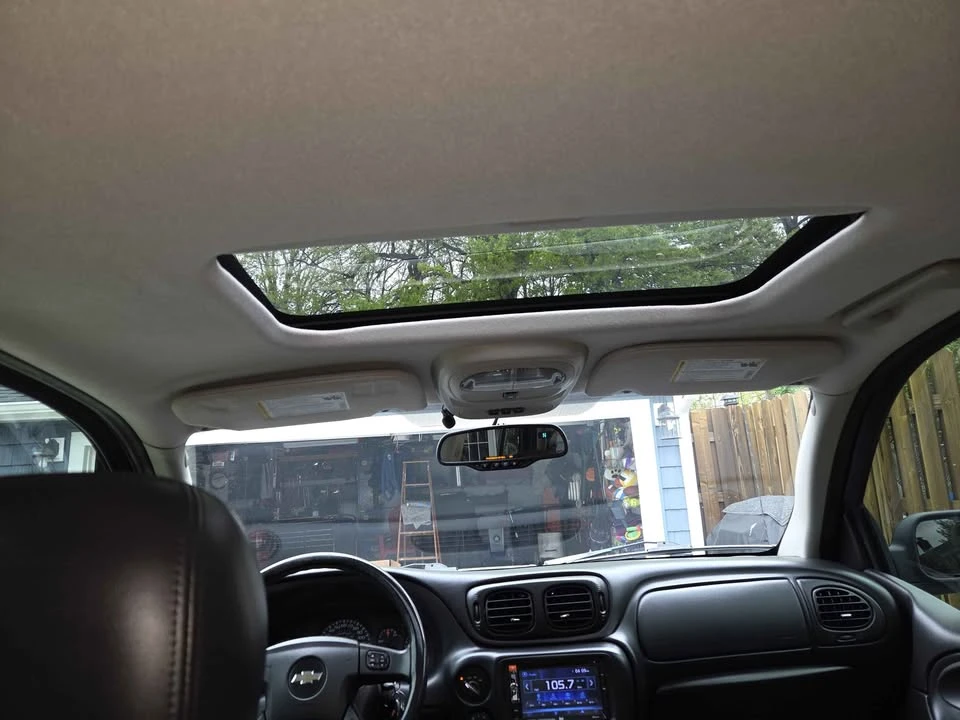 2007 Chevrolet Trailblazer - Image 9 of 10