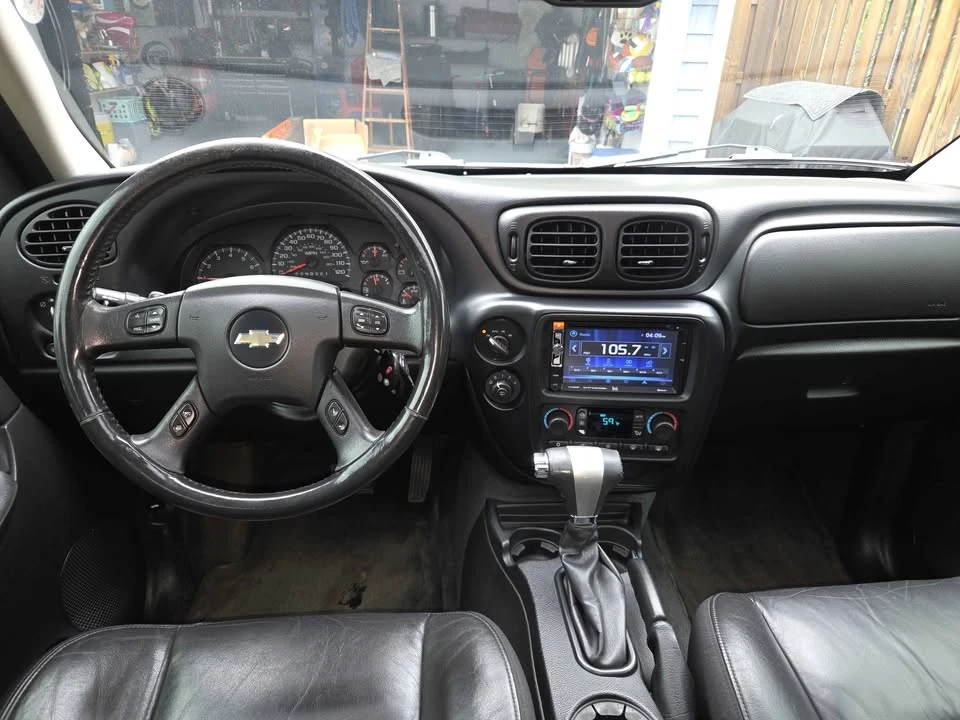 2007 Chevrolet Trailblazer - Image 8 of 10