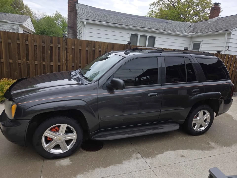 2007 Chevrolet Trailblazer - Image 2 of 10