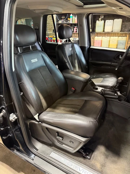 2007 Chevrolet Trailblazer - Image 8 of 13