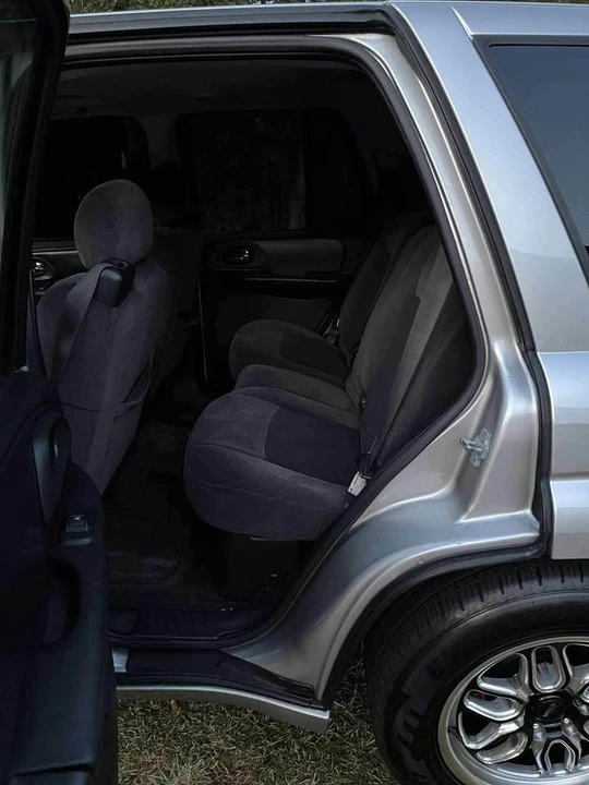 2007 Chevrolet Trailblazer - Image 8 of 10