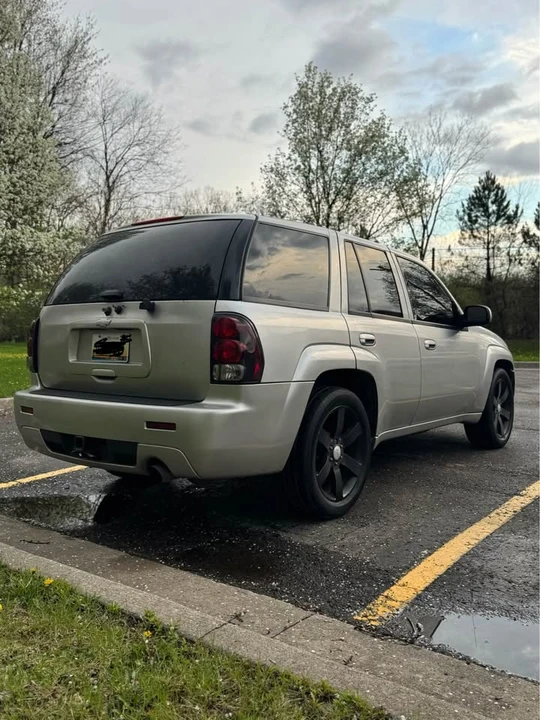 2007 Chevrolet Trailblazer - Image 2 of 16