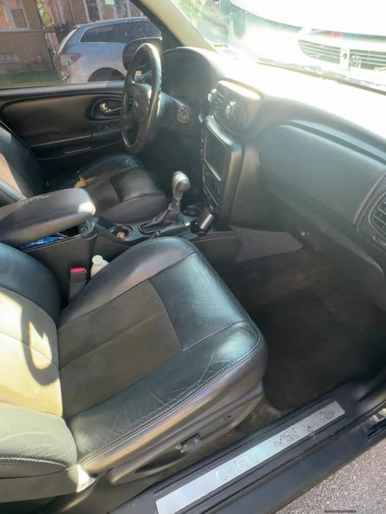 2007 Chevrolet Trailblazer - Image 2 of 5