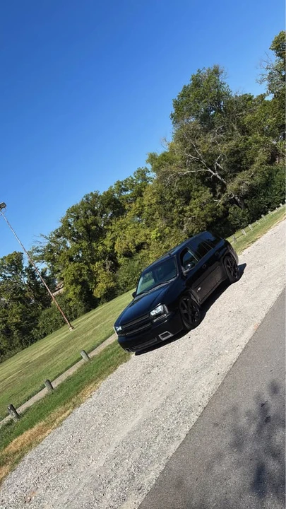 2007 Chevrolet Trailblazer - Image 2 of 13