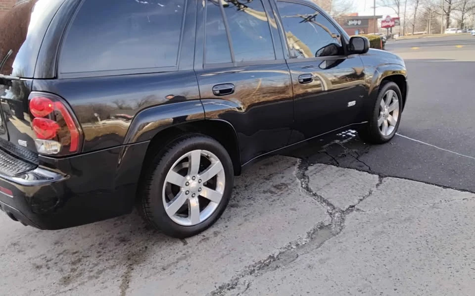 2007 Chevrolet Trailblazer - Image 2 of 10