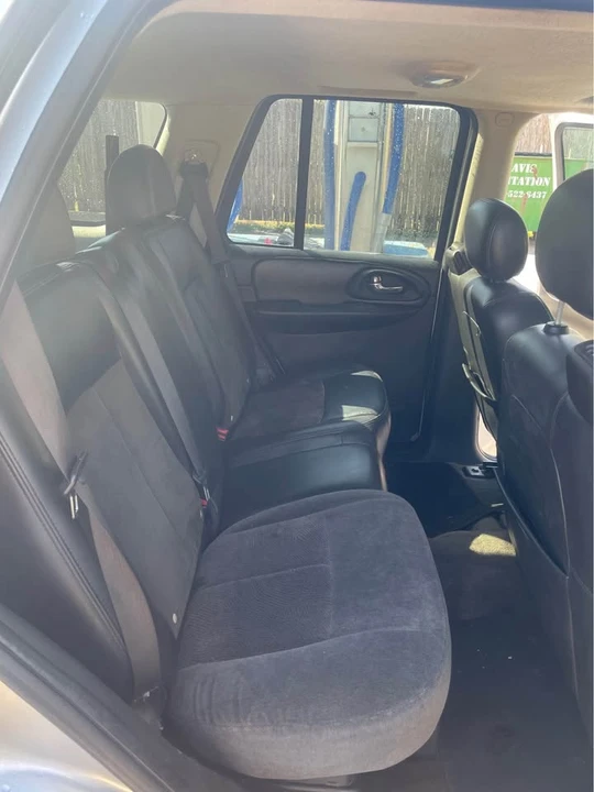 2007 Chevrolet Trailblazer - Image 11 of 12