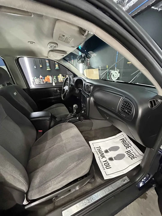 2007 Chevrolet Trailblazer - Image 2 of 18