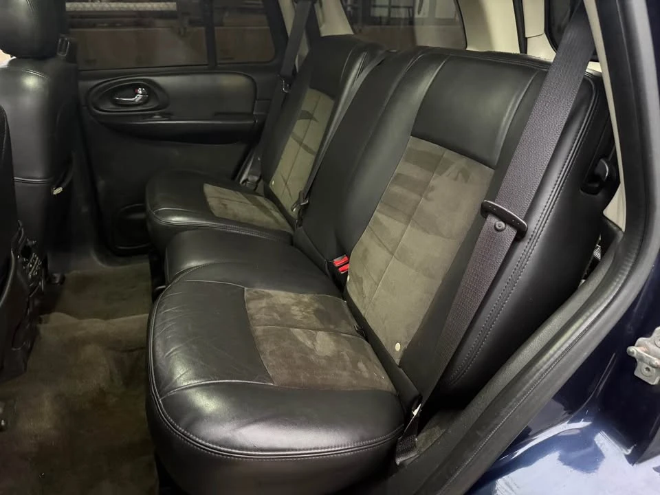 2007 Chevrolet Trailblazer - Image 8 of 9