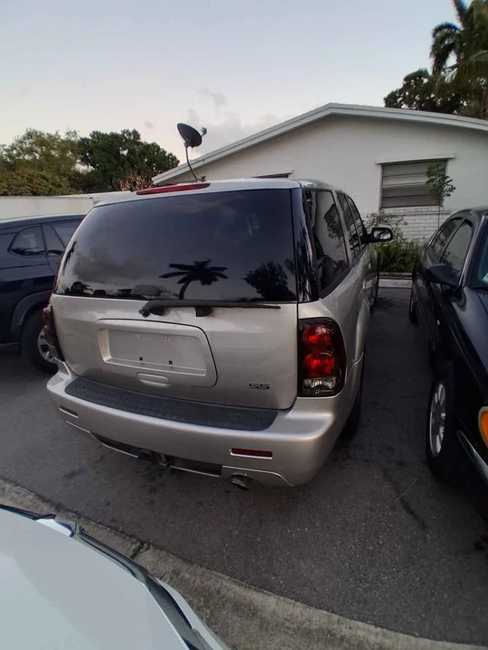 2007 Chevrolet Trailblazer - Image 8 of 9