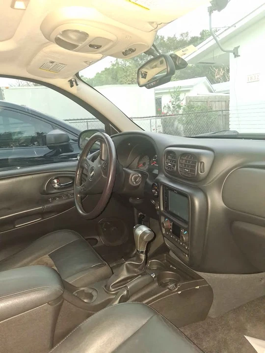 2007 Chevrolet Trailblazer - Image 6 of 9