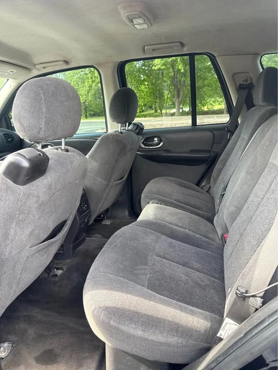 2007 Chevrolet Trailblazer - Image 11 of 12