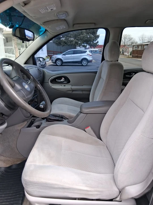 2007 Chevrolet Trailblazer - Image 9 of 19