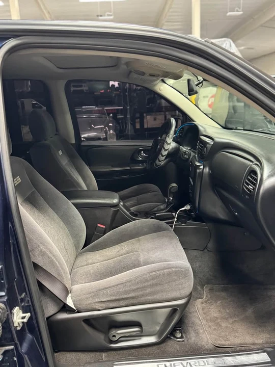 2007 Chevrolet Trailblazer - Image 15 of 19