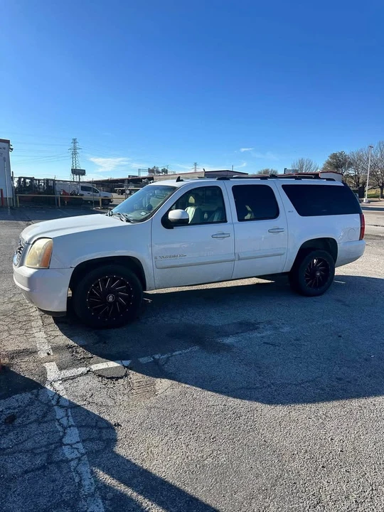2007 Chevrolet Suburban 10th Gen - Image 4 of 4