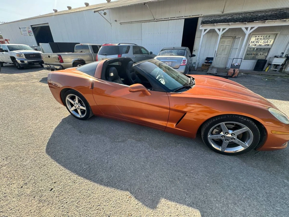 2007 Chevrolet Corvette C6 - Image 3 of 12