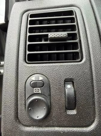 2007 Chevrolet Equinox - Image 9 of 10