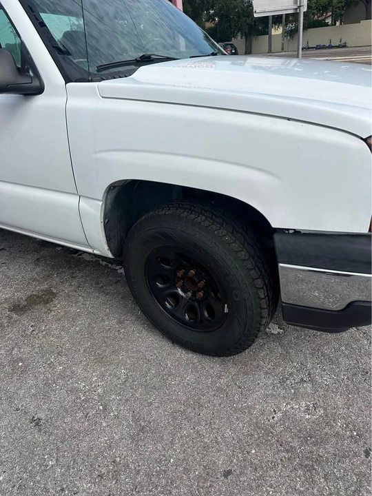 2007 Chevrolet Silverado 1st Gen - Image 2 of 10