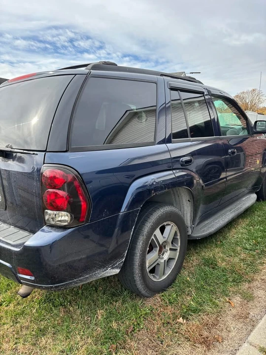 2007 Chevrolet Trailblazer - Image 2 of 4