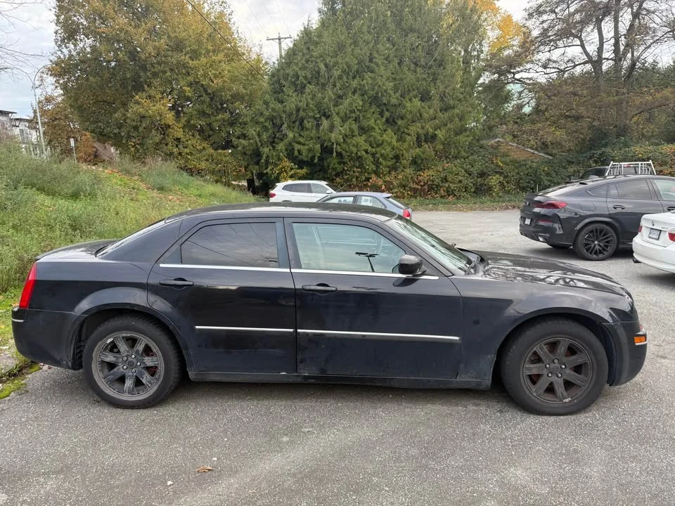 2007 Chrysler 300 (2005-2023) - Image 3 of 10