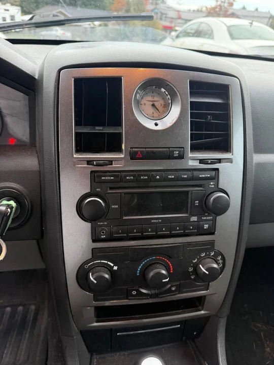 2007 Chrysler 300 (2005-2023) - Image 7 of 10