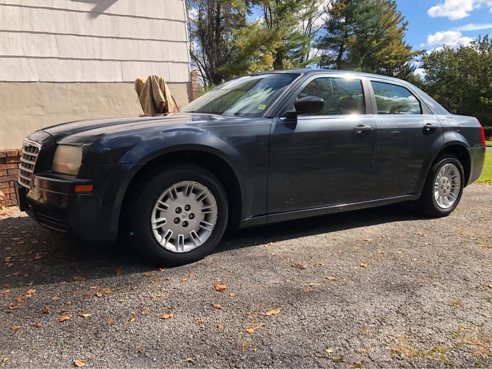 2007 Chrysler 300 (2005-2023) - Image 4 of 9