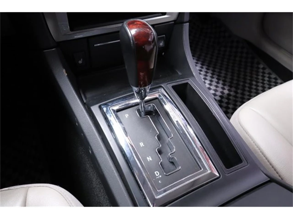 2007 Chrysler 300 (2005-2023) - Image 14 of 31