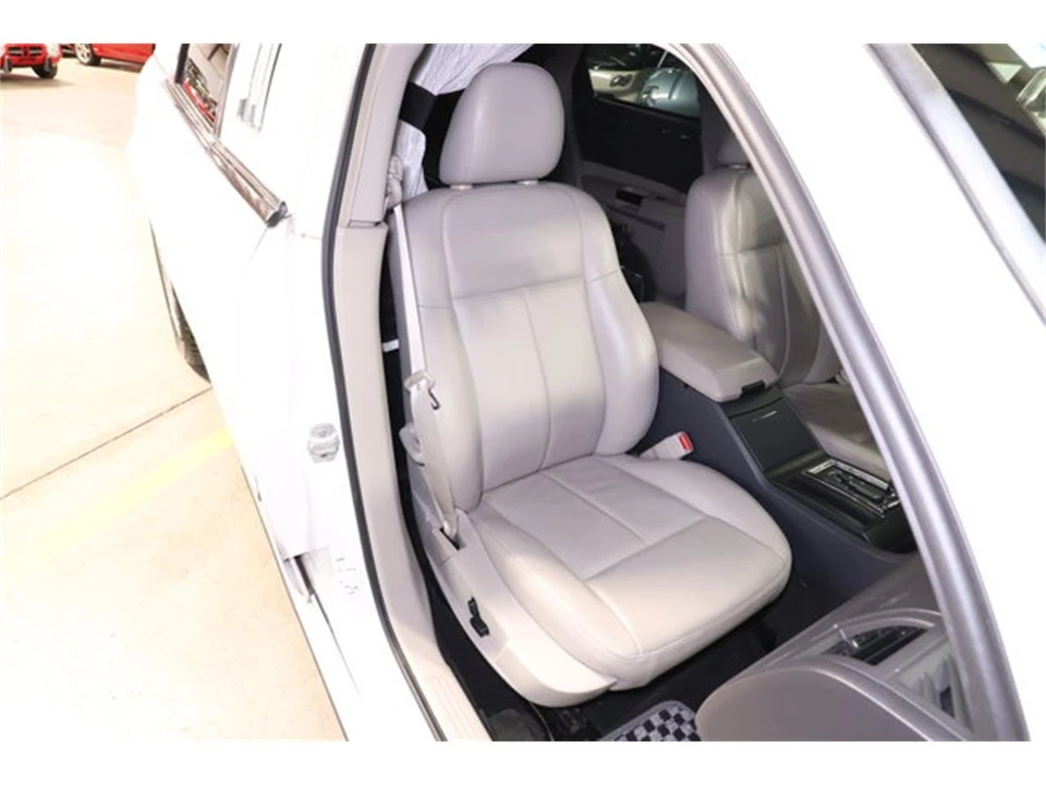 2007 Chrysler 300 (2005-2023) - Image 17 of 31