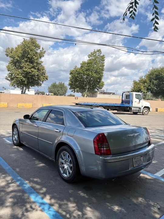 2007 Chrysler 300 (2005-2023) - Image 3 of 13