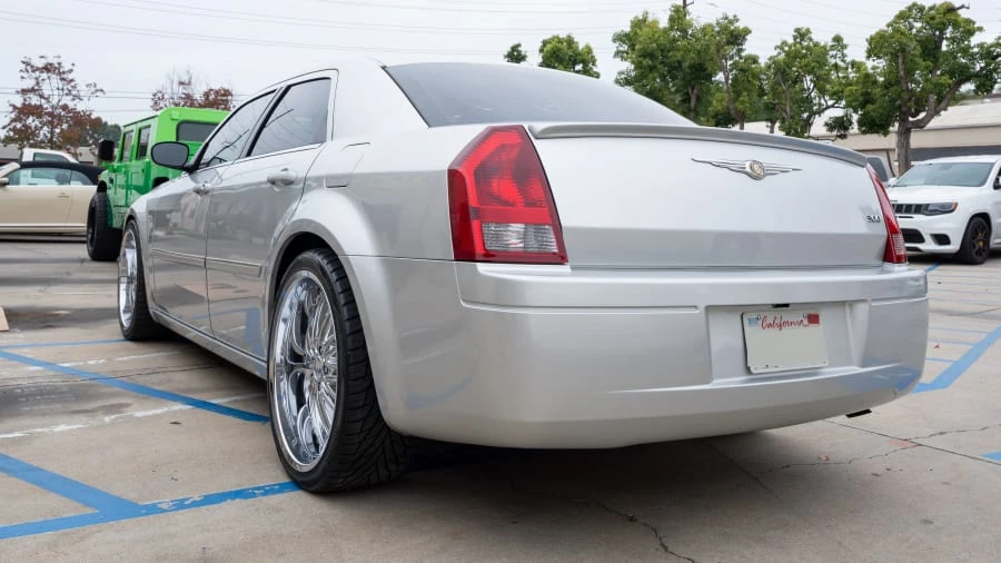 2007 Chrysler 300 (2005-2023) - Image 10 of 11