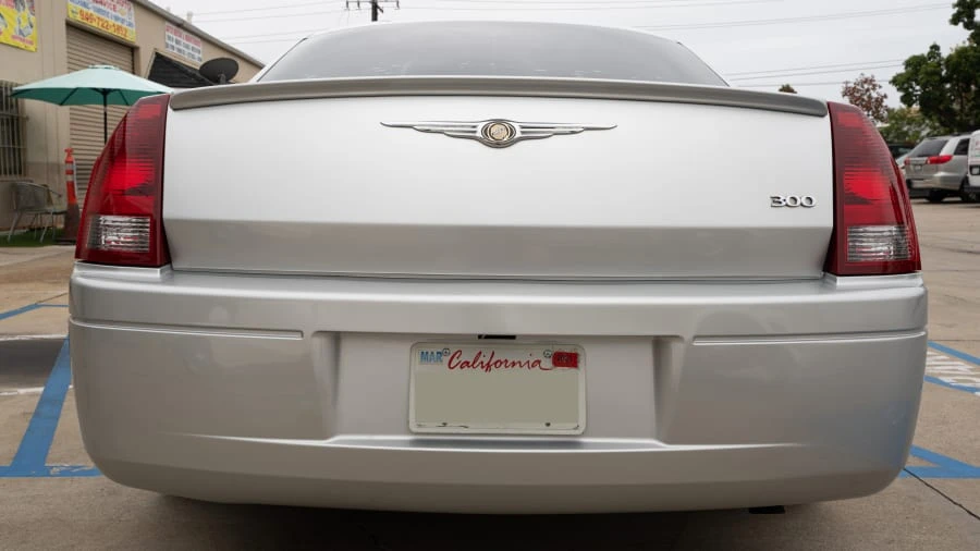 2007 Chrysler 300 (2005-2023) - Image 9 of 11