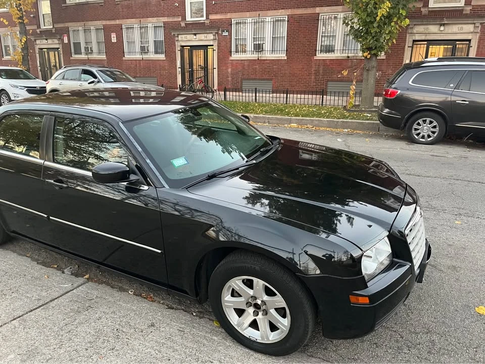 2007 Chrysler 300 (2005-2023) - Image 2 of 5