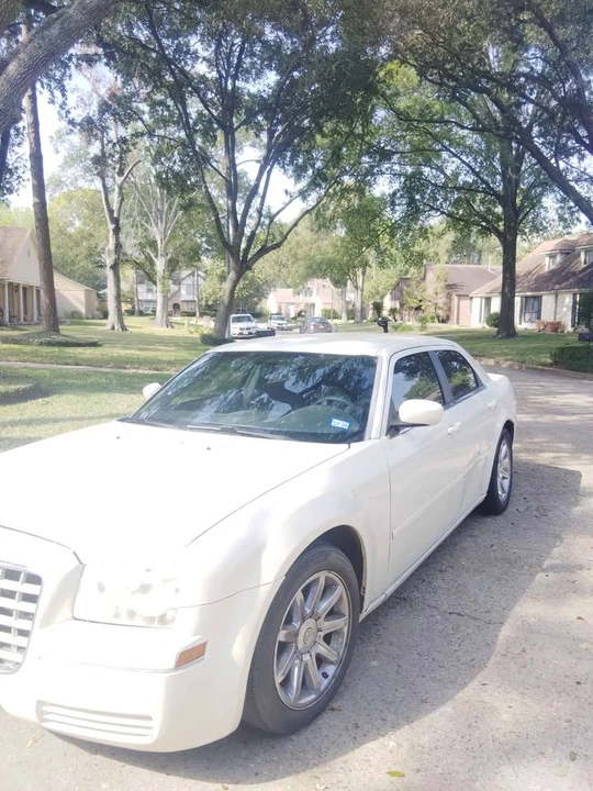 2007 Chrysler 300 (2005-2023) - Image 8 of 8