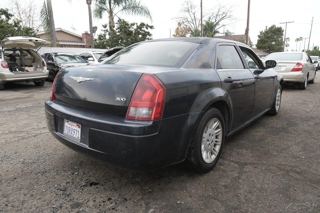 2007 Chrysler 300 (2005-2023) - Image 6 of 21