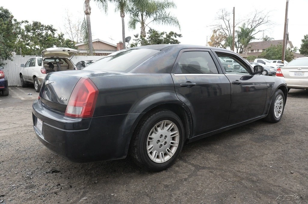 2007 Chrysler 300 (2005-2023) - Image 7 of 21