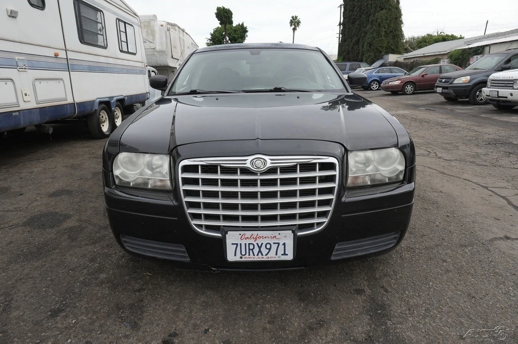 2007 Chrysler 300 (2005-2023) - Image 10 of 21