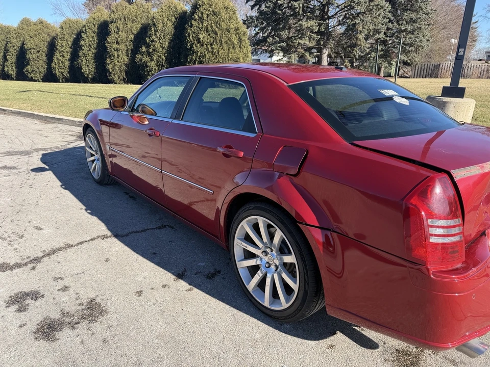2007 Chrysler 300 (2005-2023) - Image 9 of 12