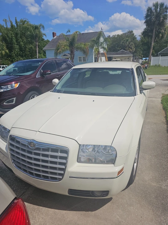2007 Chrysler 300 (2005-2023) - Image 2 of 22