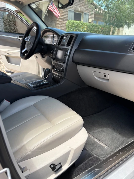2007 Chrysler 300 (2005-2023) - Image 16 of 28