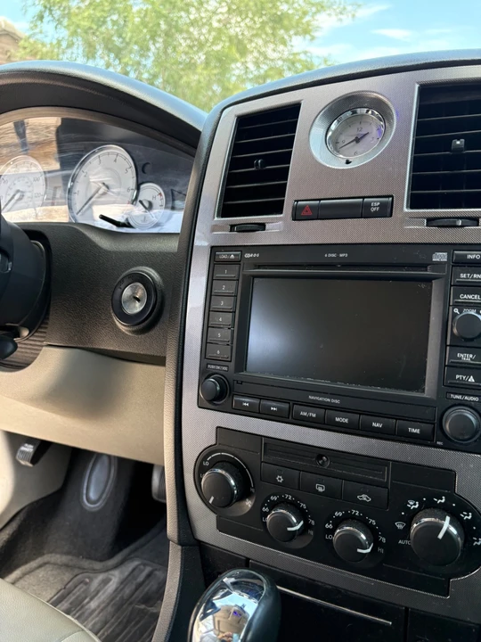 2007 Chrysler 300 (2005-2023) - Image 19 of 28