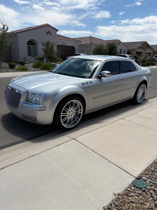 2007 Chrysler 300 (2005-2023) - Image 3 of 28