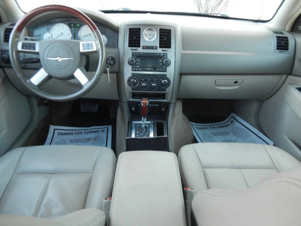 2007 Chrysler 300 (2005-2023) - Image 2 of 12
