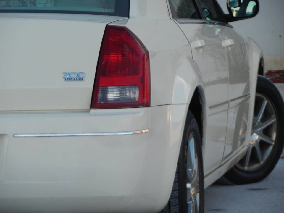 2007 Chrysler 300 (2005-2023) - Image 17 of 21