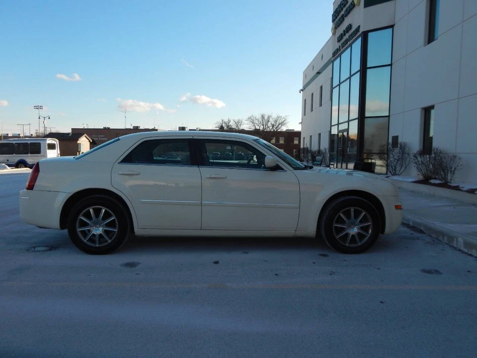2007 Chrysler 300 (2005-2023) - Image 20 of 21